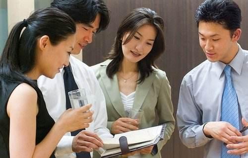 職場潛規(guī)則:不懂這三點處事技巧,注定會被人排擠
